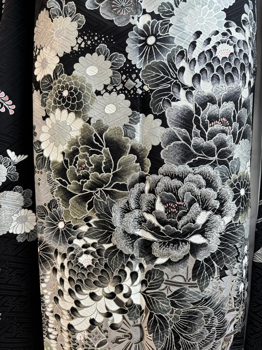 Close-up of the fabric and pattern of the Furisode Plan A — White kimono